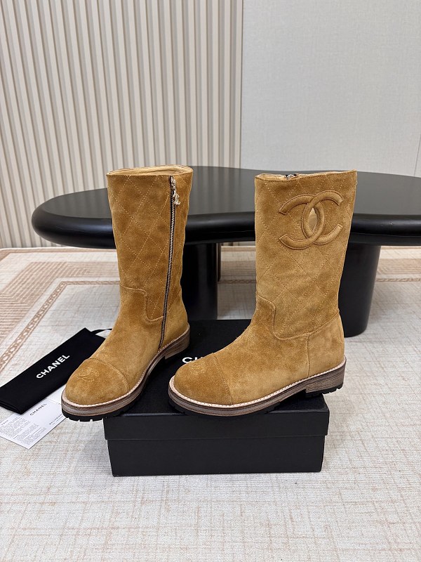 מגפיים CHANEL