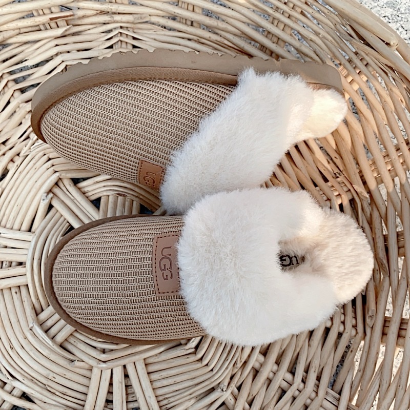 נעלי בית UGG Fluff Yeah