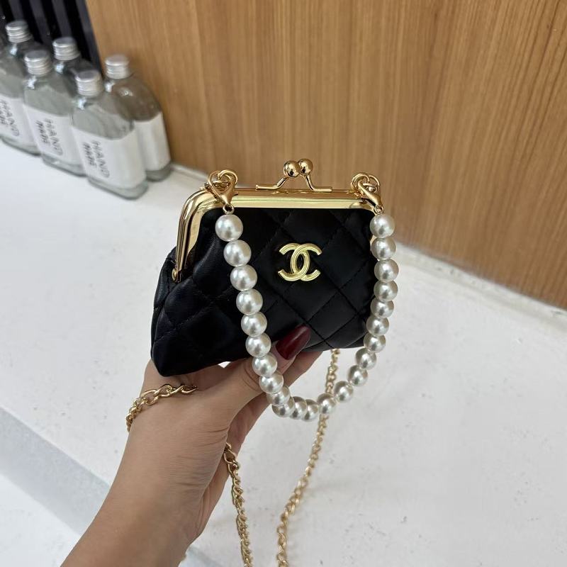 תיק קלאץ CHANEL