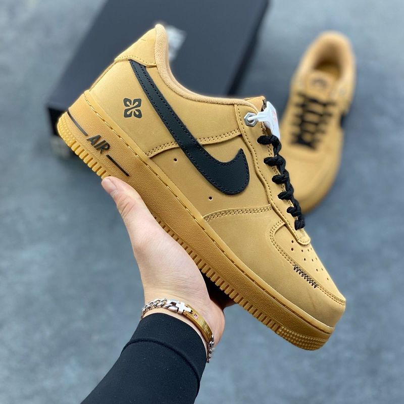 נעלי NIKE Air Force 1