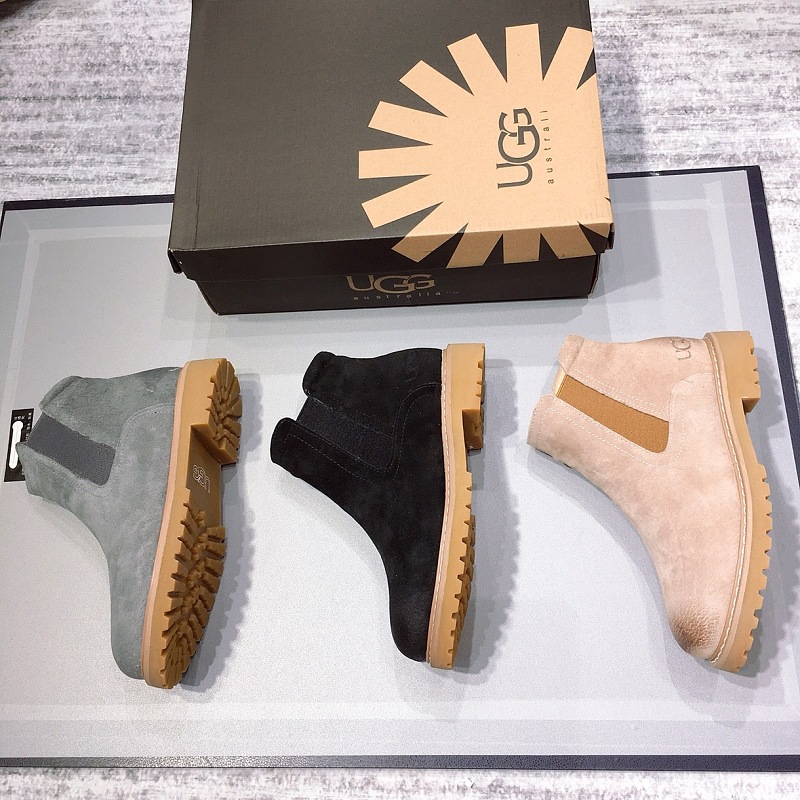 מגפיים UGG