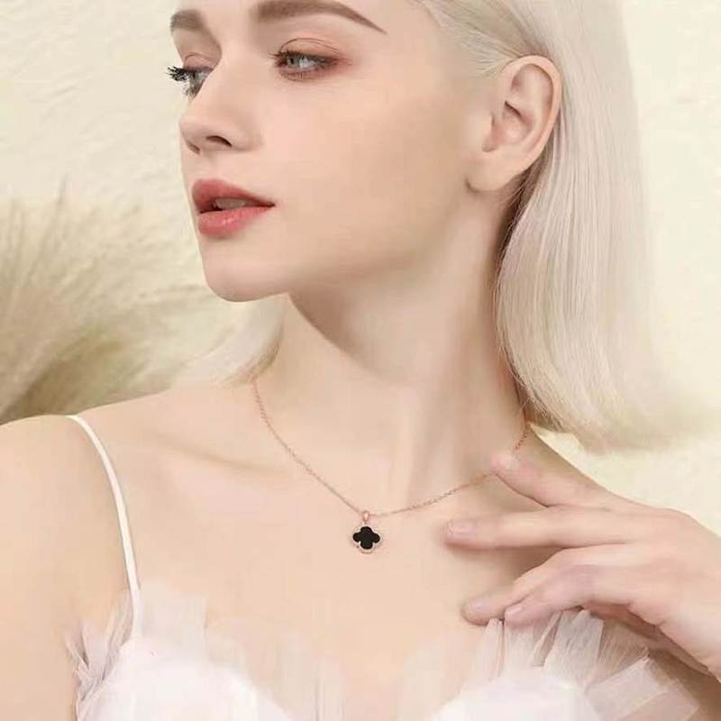 שרשרת Van Cleef & Arpels