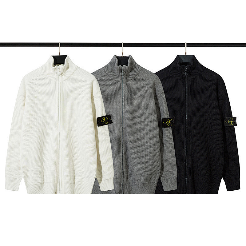 בגד Stone Island
