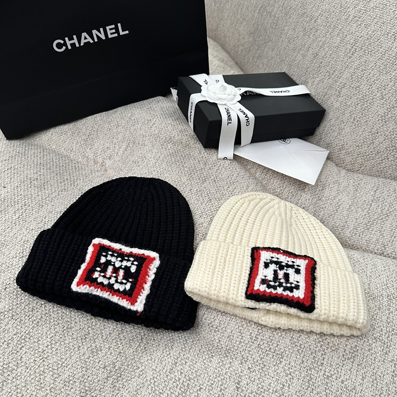 Hat CHANEL