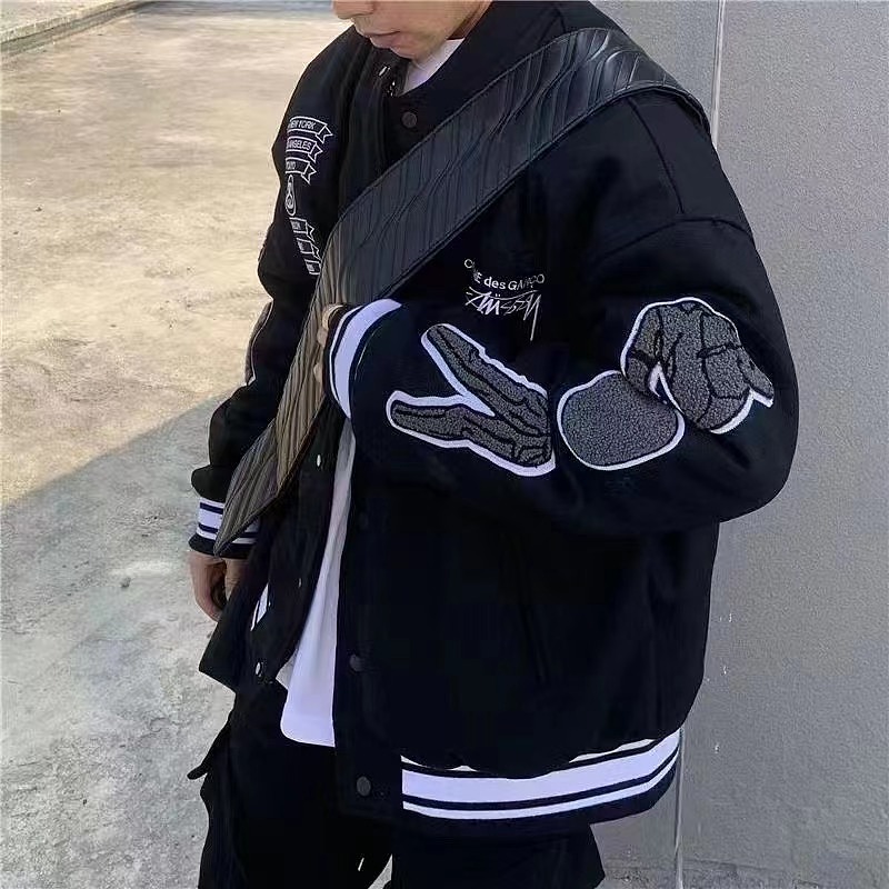 בגד Stussy