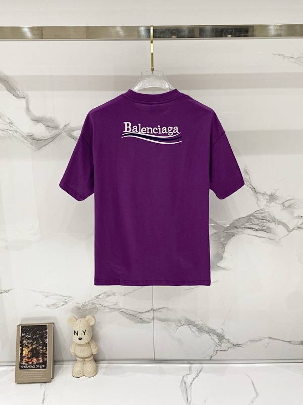 בגד Balenciaga