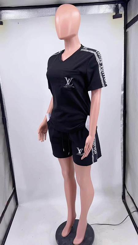 Clothing LV