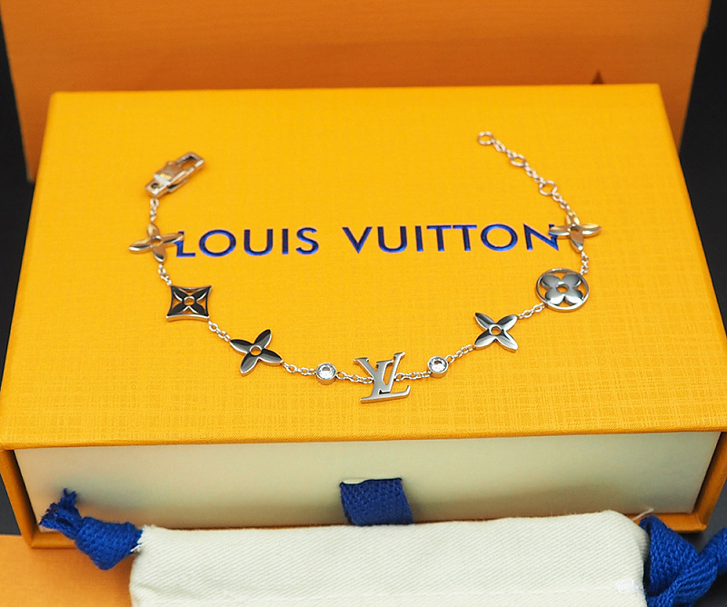 LV Jewelry