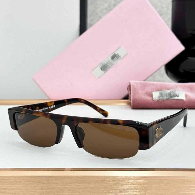 Sunglasses Miu Miu